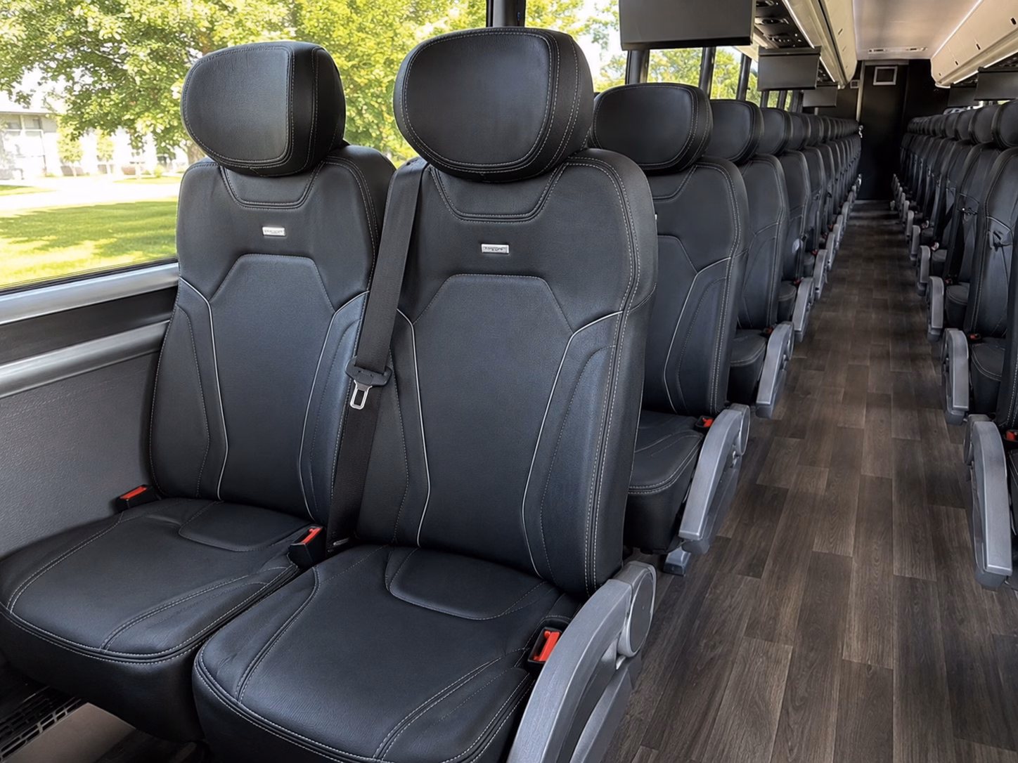 how the type of bus changes the price in mountain view california