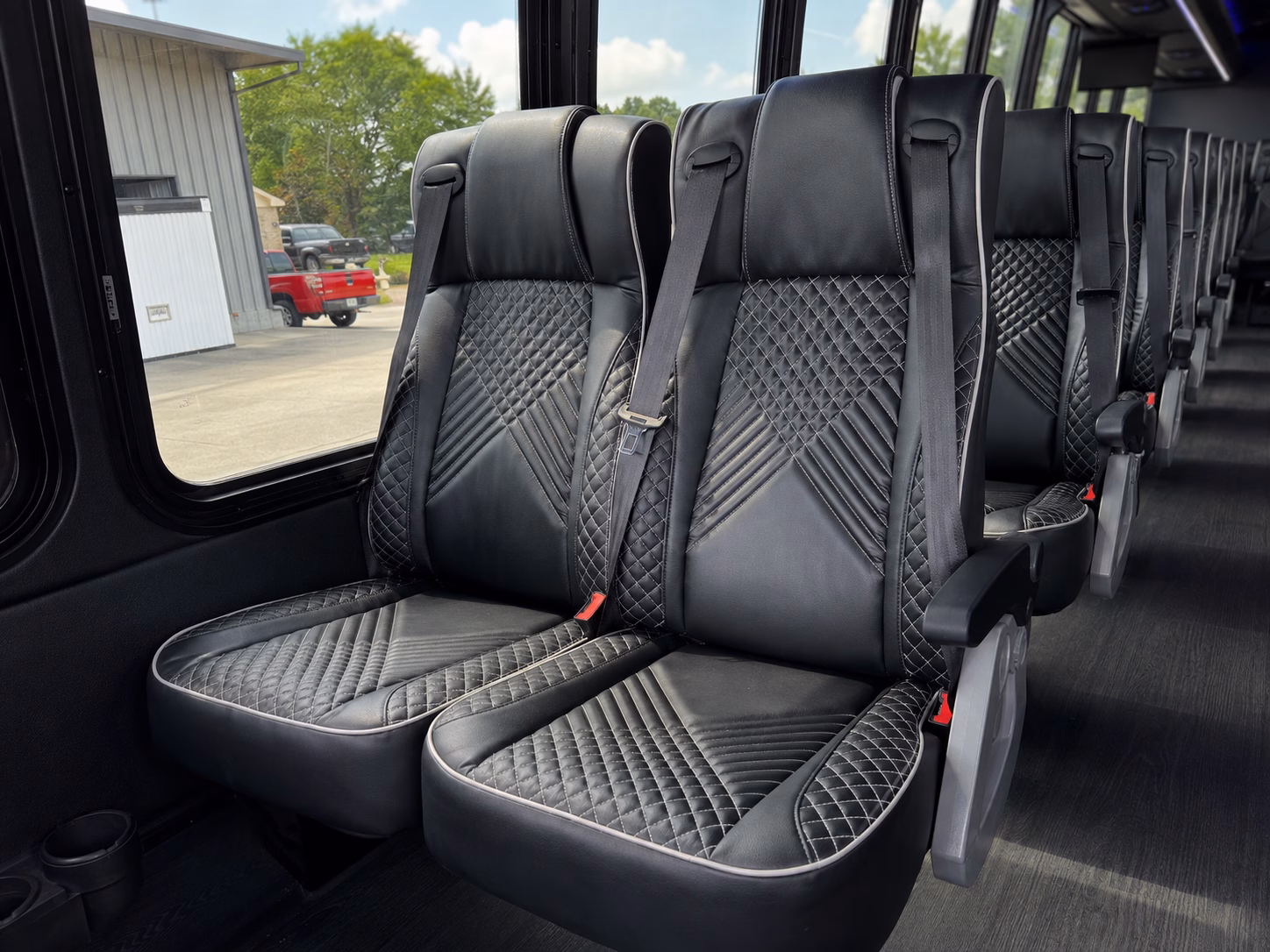 that s the busrentalmountainview com difference more options better prices one easy form